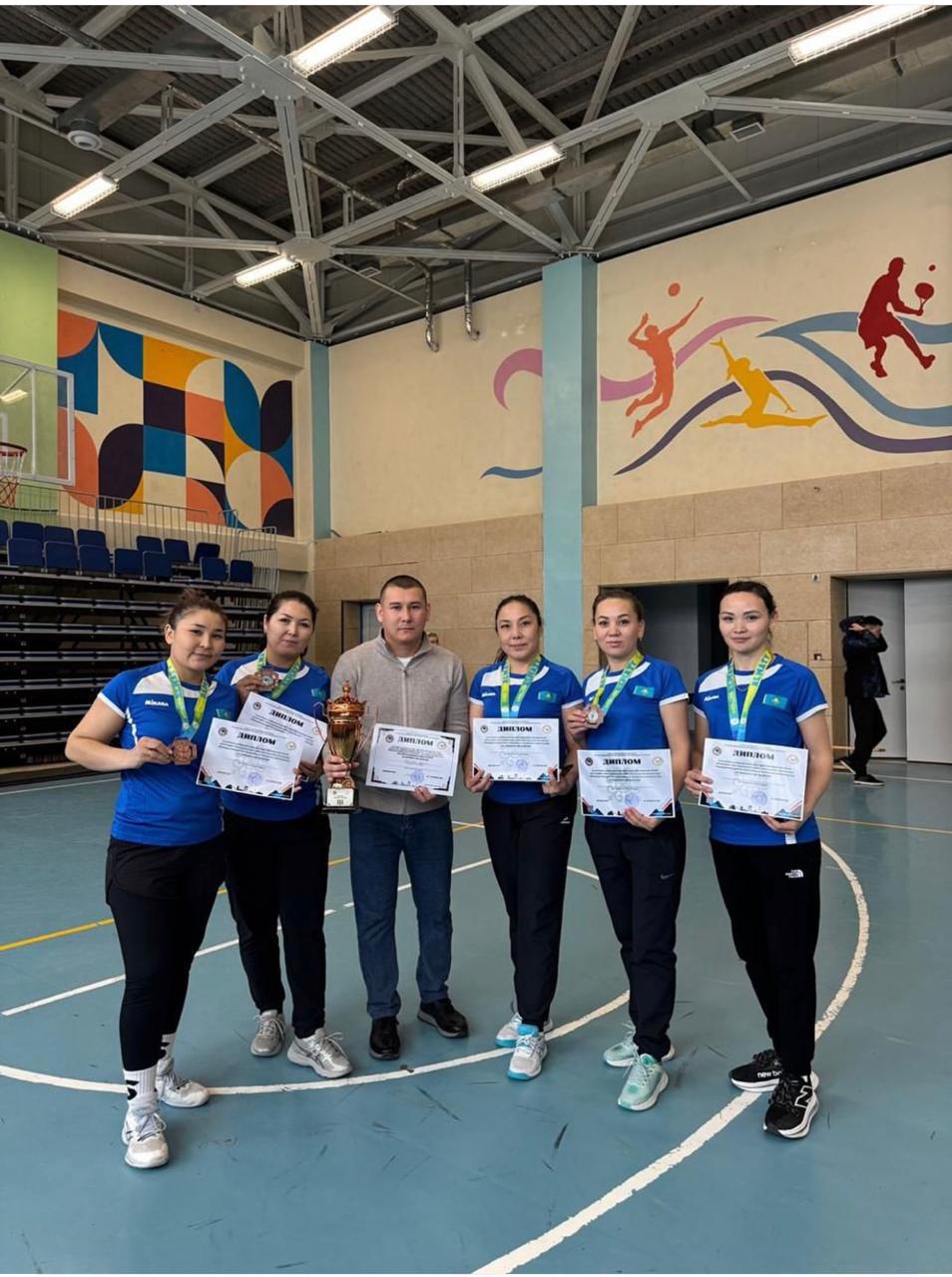 Қалалық DODGEBALL жарысының қорытындысы бойынша Наурызбай ауданының дене шынықтыру мұғалімдері командасы жүлделі 3-орын иеленді!